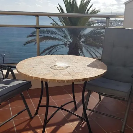 Apartamento ático La Marina *
