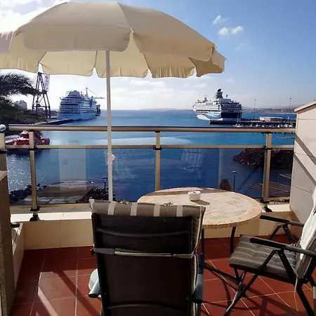 Apartamento ático La Marina